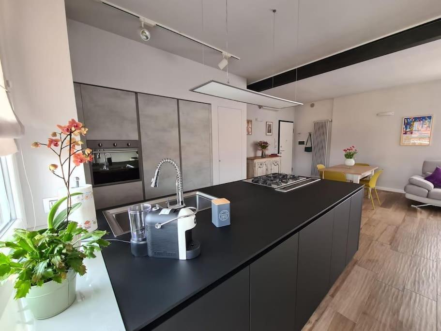 Cuore Di Alba Charming Apartment Exterior foto